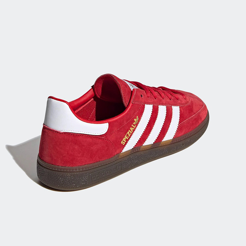 Street Fashion Hong Kong - Кроссовки Adidas Trefoil Retro Suede Skate